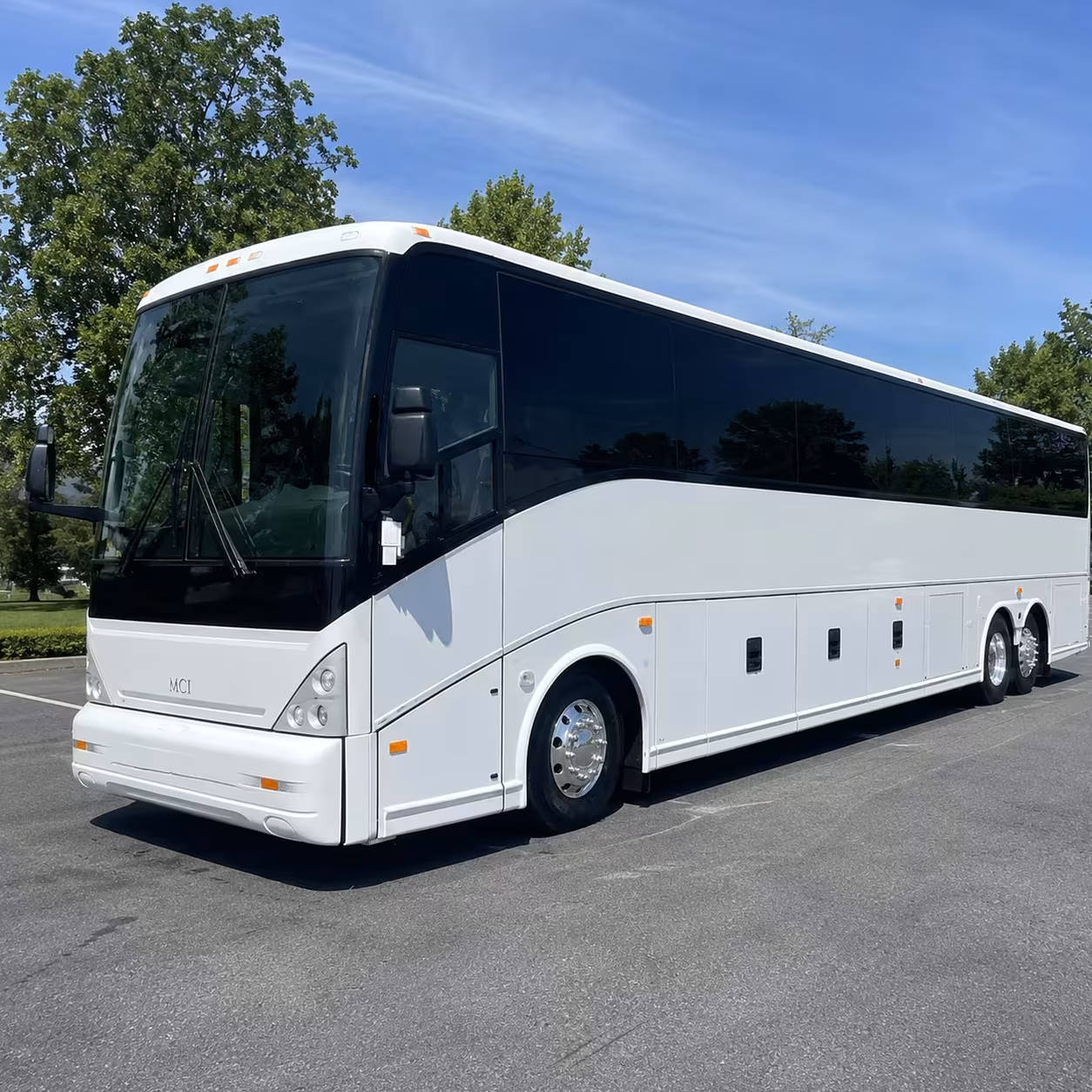 cleveland wedding shuttle buses between hopkins and venues